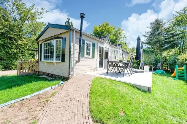 Charming Chalet in Stegeren Near Forest - Öne Çıkan Resim