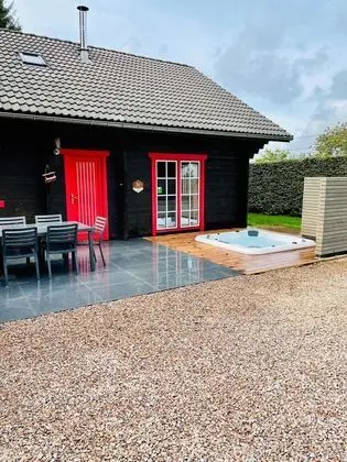 Charming Chalet in Waimes With Private Sauna and Jacuzzi - Dış Mekan