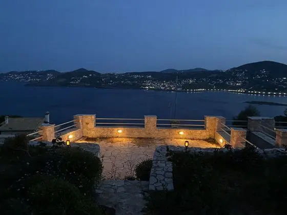 Charming Chateau BY THE SEA - Dış Mekan