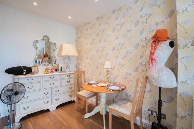 Charming Chelsea Home by the River Thames - Yerinde Yemek