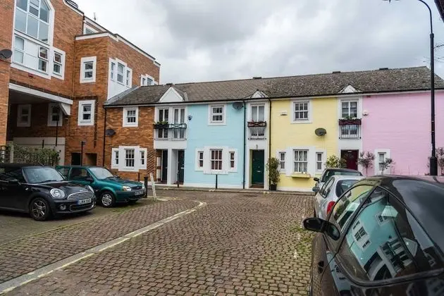 Charming Chiswick Home Near Ravenscourt Park