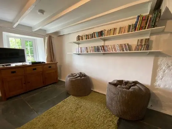 Charming Cottage for 5 Near Dartmoor, Beach, Pub - Oda