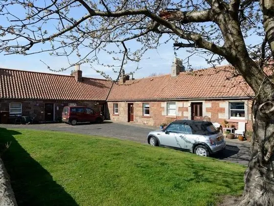 Charming Cottage in North Berwick With Sea Views