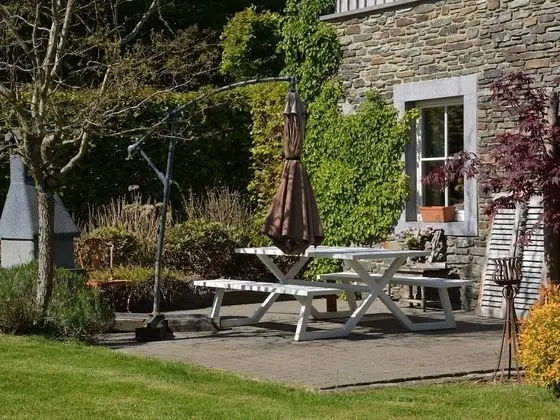 Charming Cottage Very Neat, Comfortable, Very Quiet, Beautiful View,