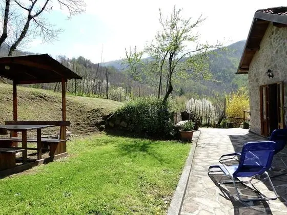 Charming Detached House in Lucca Province - Dış Mekan