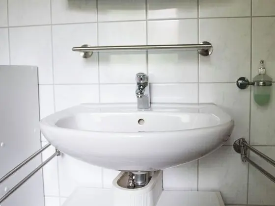Charming Family-friendly Holiday Home With Backyard Pool - Banyo Tipleri