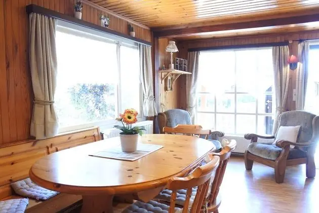 Charming Holiday Chalet Located in a Private Estate With Fenced Garden