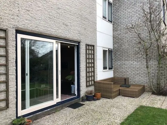 Charming Holiday Home by the Beach With Sauna, Bubble Bath and Sunbed