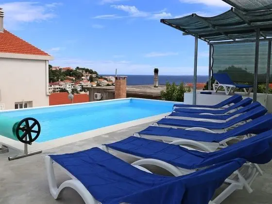 Charming Holiday Home in Cara With Pool