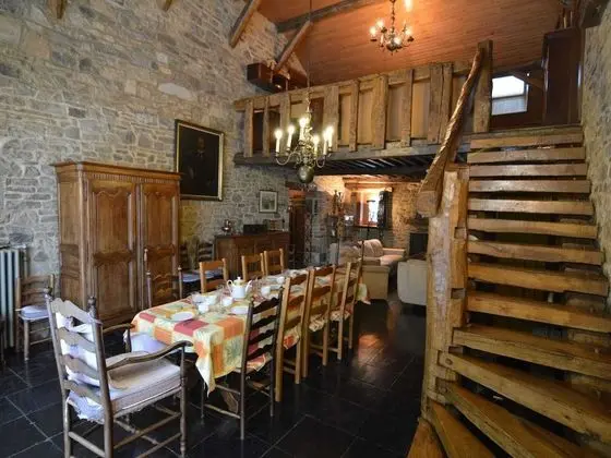 Charming Holiday Home in Halleux With Garden - Yerinde Yemek