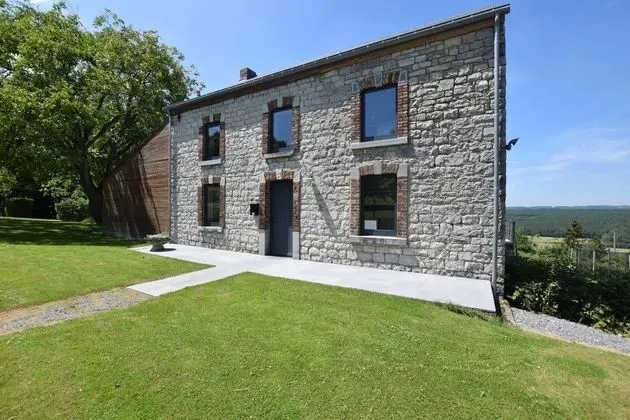 Charming Holiday Home in Humain With Private Garden - Öne Çıkan Resim