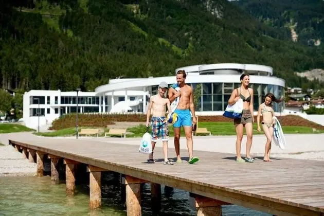 Charming Holiday Home in Maurach am Achensee - Plaj