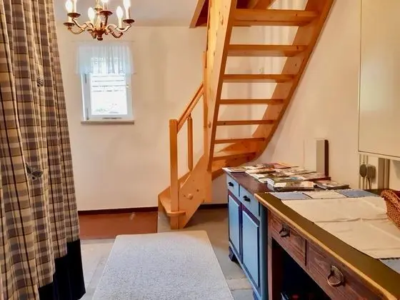 Charming Holiday Home With Natural Garden in Kaltennordheim-thuringia - Lobi