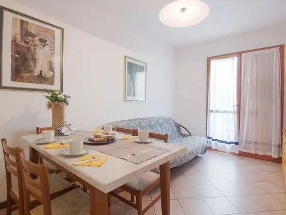 Charming Holiday Home in Rosolina With Communal Pool