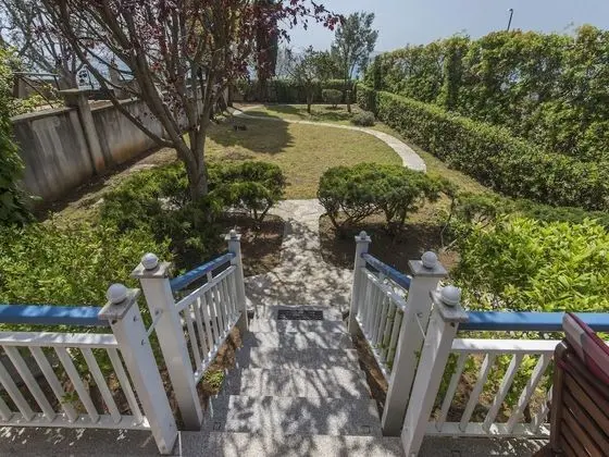 Charming Holiday Home in Turanj With Private Fenced Garden - Lobi