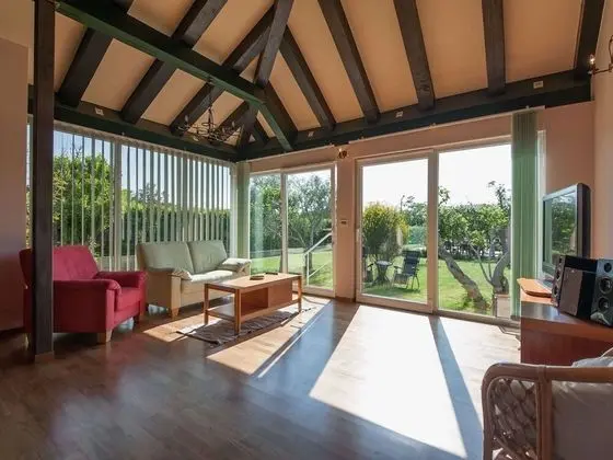 Charming Holiday Home in Zaton With Garden