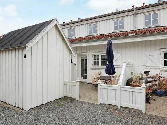 Charming Holiday Home in Zealand Near the Sea