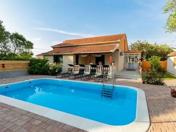 Charming Holiday Home in Zemunik Donji With Pool - Öne Çıkan Resim
