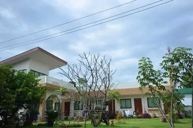 Charming Home Resort
