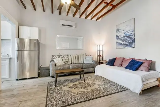 Charming Homes Close to French Quarter