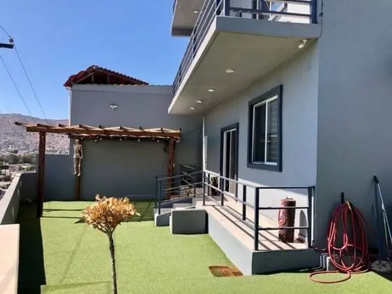 Charming House With Beautiful City View - Dış Mekan