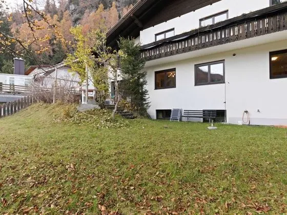 Charming Large Chalet, Near the Resort Centre of Mallnitz - Dış Mekan