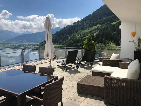 Charming Penthouse- Zell am See With Amazing View