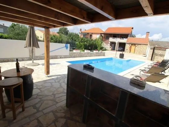 Charming Villa in Poličnik with Swimming Pool - Havuz