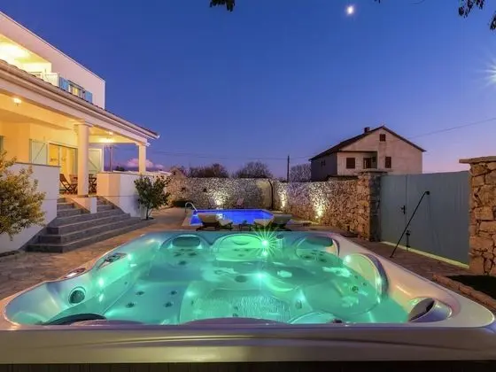 Charming Villa in Poljica With Private Heatable Pool
