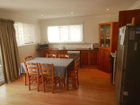 Charming, Private 3-Bedroom Cottage By The Bay - Mutfak