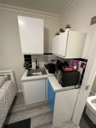 Charming Property in London - Mutfak
