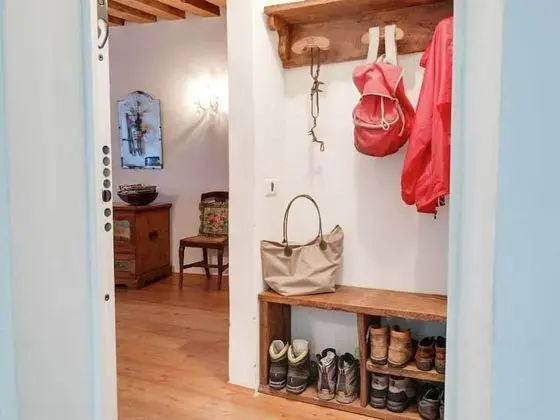 Charming Renewed Apartment, pet Allowed, in the City Center of Brixen - Lobi