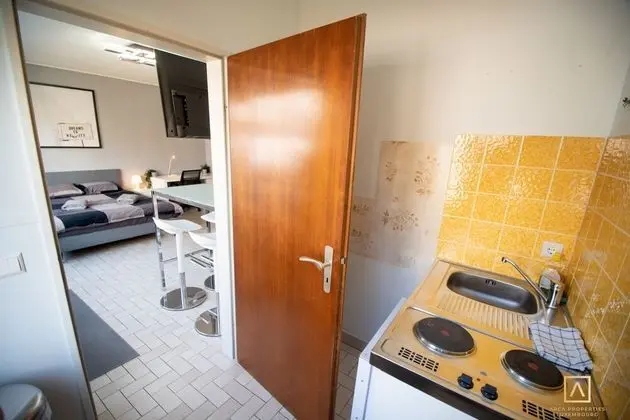 Charming Studio - City Center W Smart TV - Mutfak