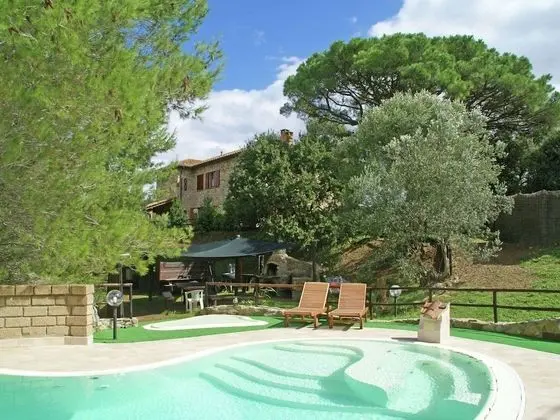Charming Villa in Suvereto with Hot Tub