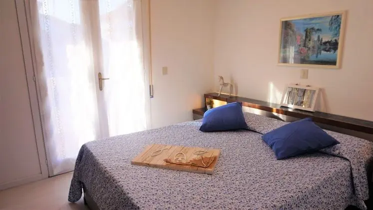 Charming Three-room Apartment With Terrace With Deckchairs and Side sea View - Oda