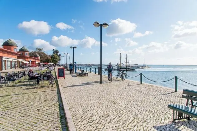Charming Townhouse With Aircon Only 500m From the Marina and the Typical Market - Dış Mekan