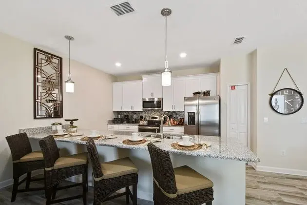 Charming Vacation Townhome with Pool CG1576 - Mutfak