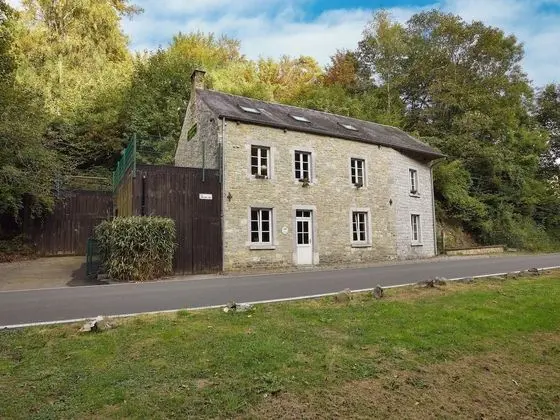 Charming and Very Well Renovated Country House
