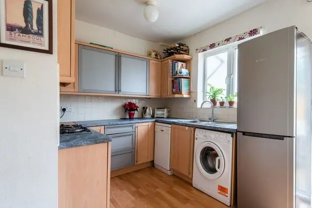 Charming Victorian Family Home in Wimbledon - Mutfak