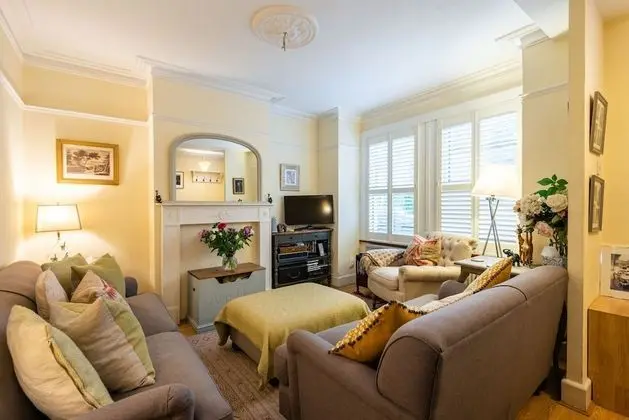 Charming Victorian Family Home in Wimbledon - Öne Çıkan Resim
