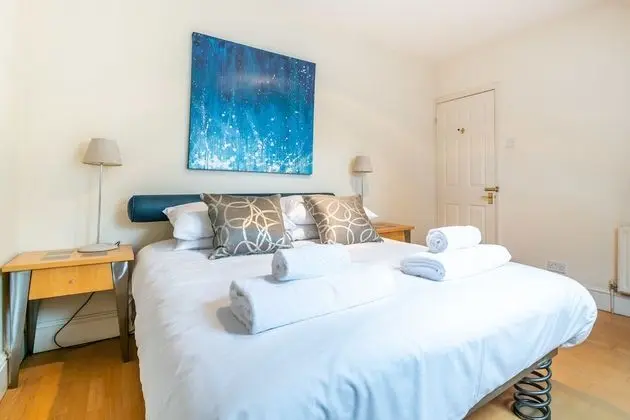 Charming Wimbledon Park Home close to Putney Heath - Oda
