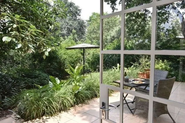 Charming Yellowwood Cottage for 2 People in Spacious Garden - Oda