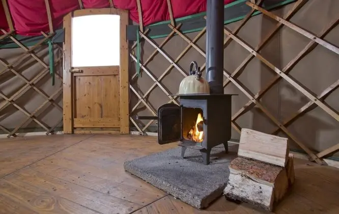Charming Yurt in Ayrshire With Sea Views - İç Mekan