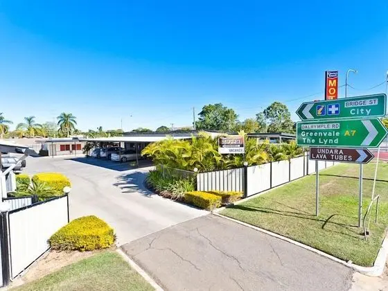 Charters Towers Motel - Lobi
