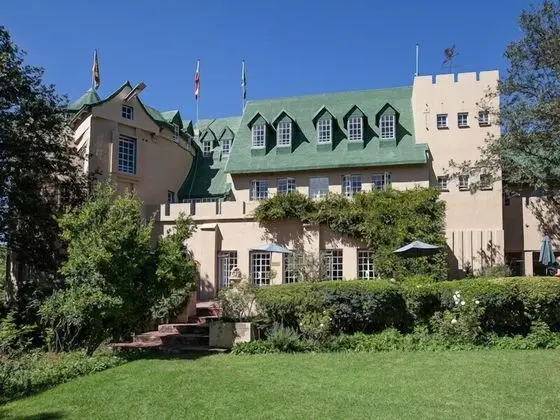 CHARTWELL CASTLE AND GUEST HOUSE