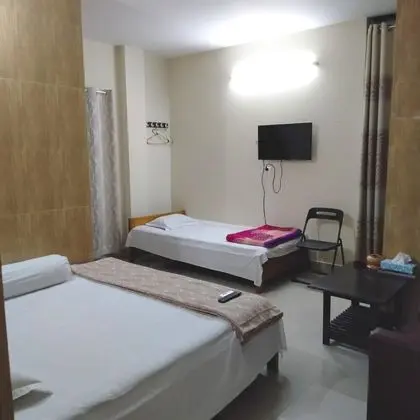 Hotel Charu - Oda