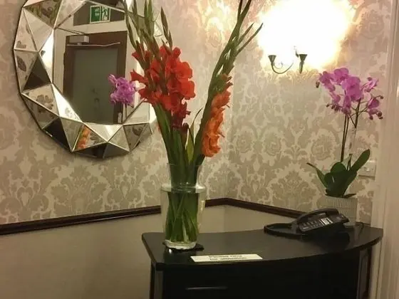 Chaston Manor Hotel - Lobi