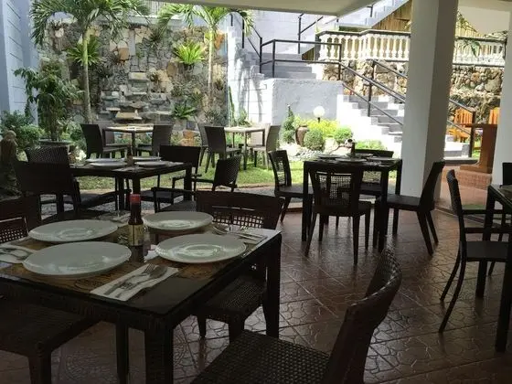 Chateau Beatrice Bed & Breakfast - Yerinde Yemek