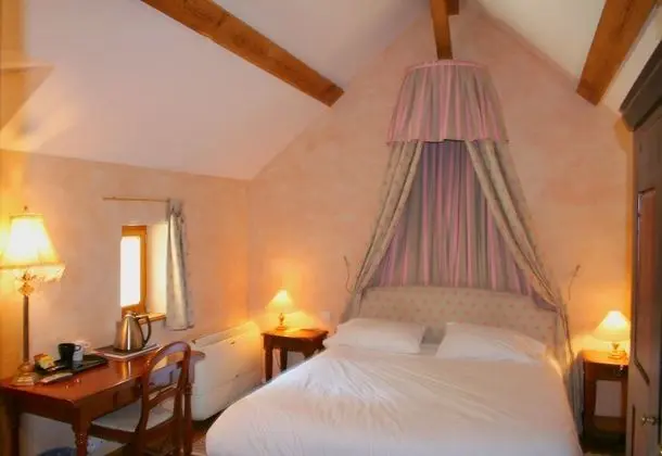 Chateau de Challanges - Oda