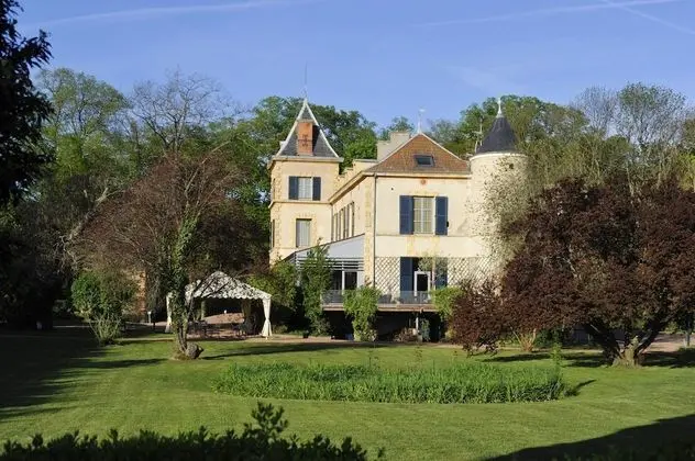 Chateau De Champlong